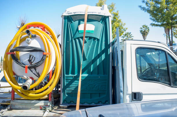 Porta potty delivery and setup in Central Point, OR